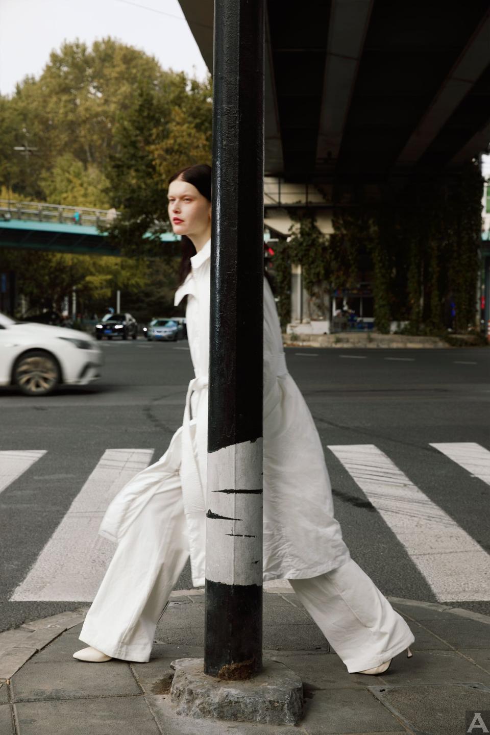 東京外国人モデル事務所アクアモデル所属の白人モデルのサバ