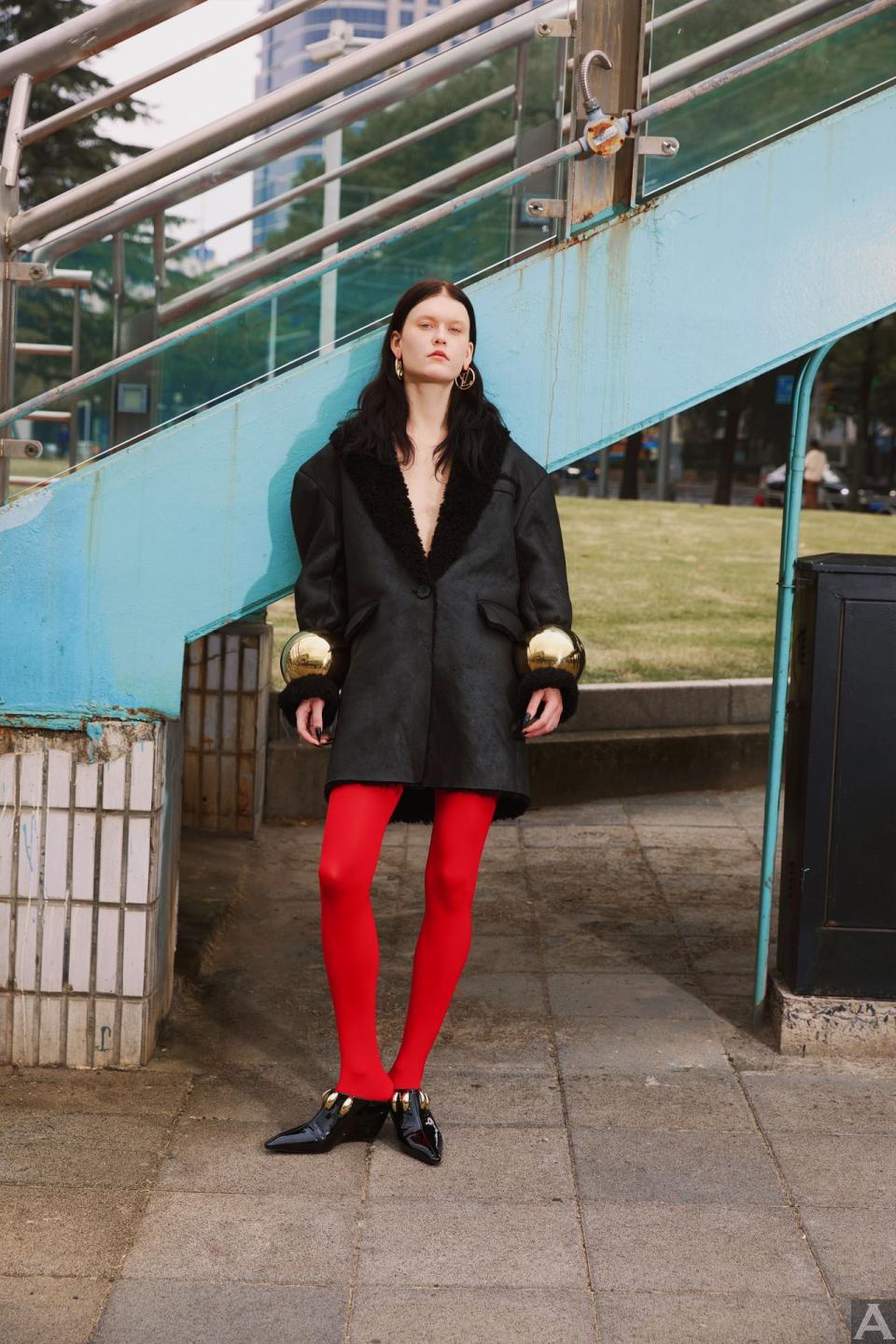 東京外国人モデル事務所アクアモデル所属の白人モデルのサバ