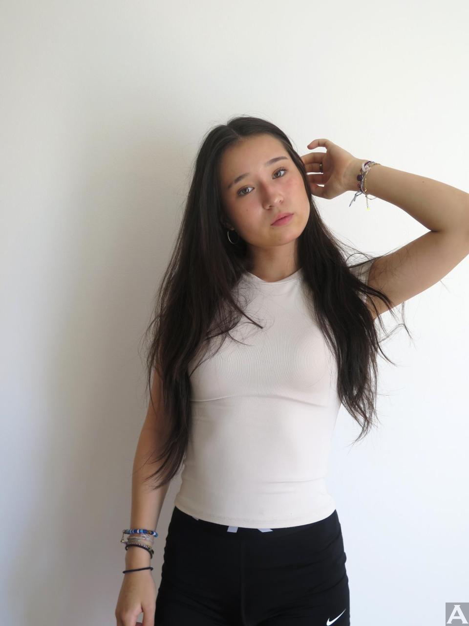 東京外国人モデル事務所アクアモデル所属のハーフのキヌ