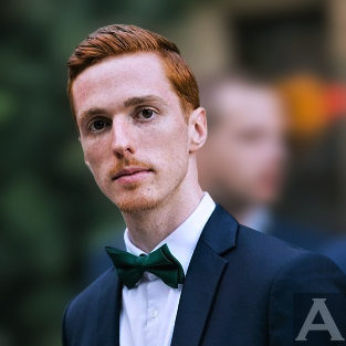 東京外国人モデル事務所アクアモデル所属の白人モデルのバレンタイン