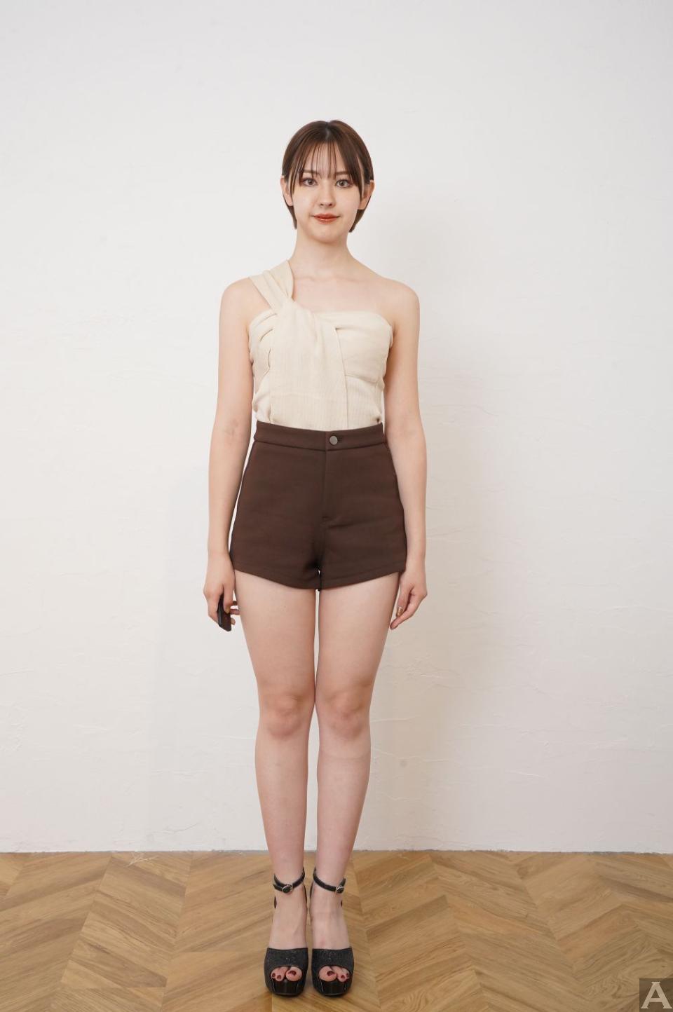 東京外国人モデル事務所アクアモデル所属ハーフモデルのエリ