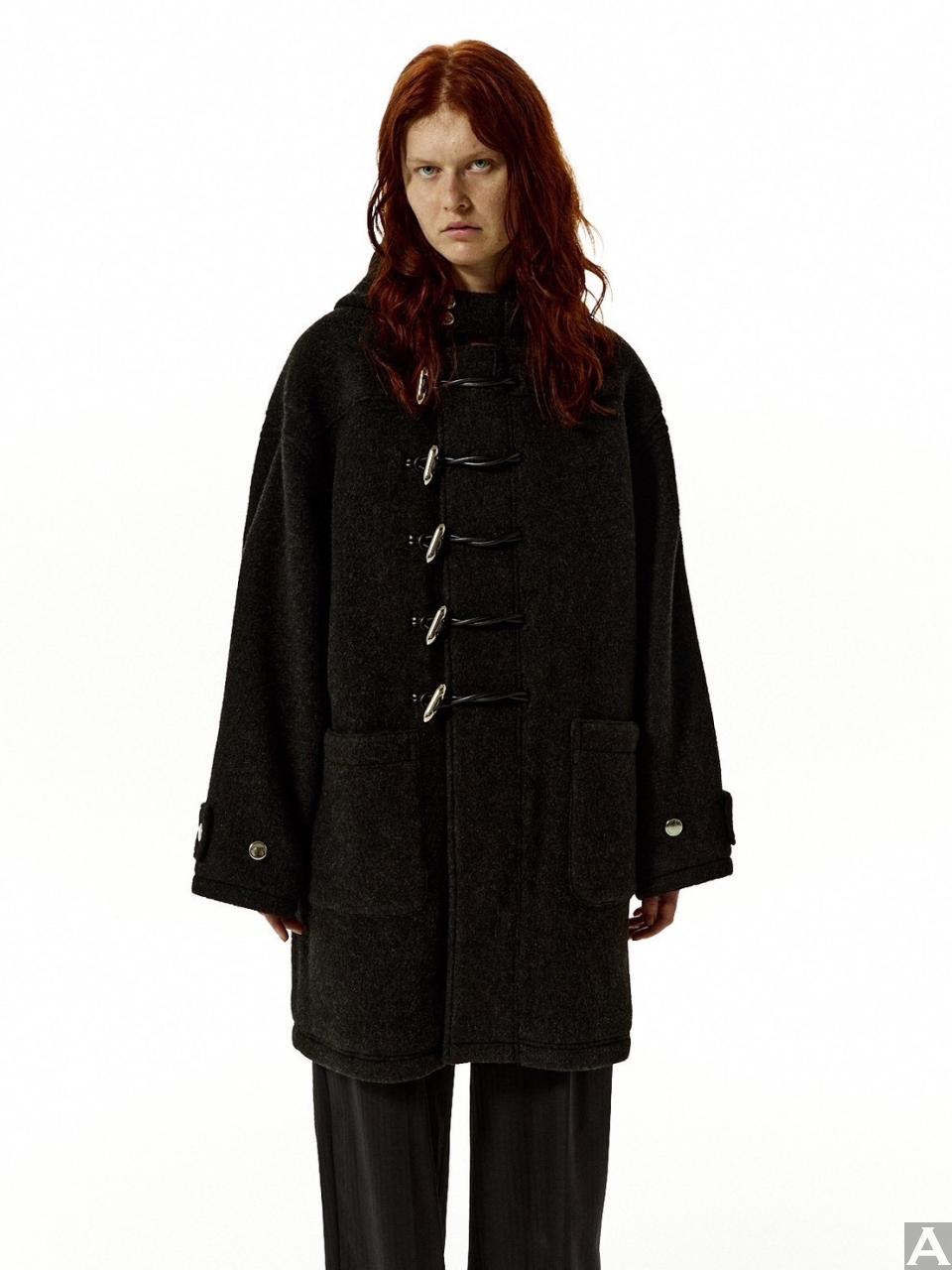 東京外国人モデル事務所アクアモデル所属の白人モデルのサバ