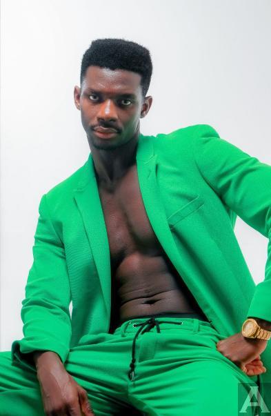 東京外国人モデル事務所アクアモデル所属の黒人モデルのパパ