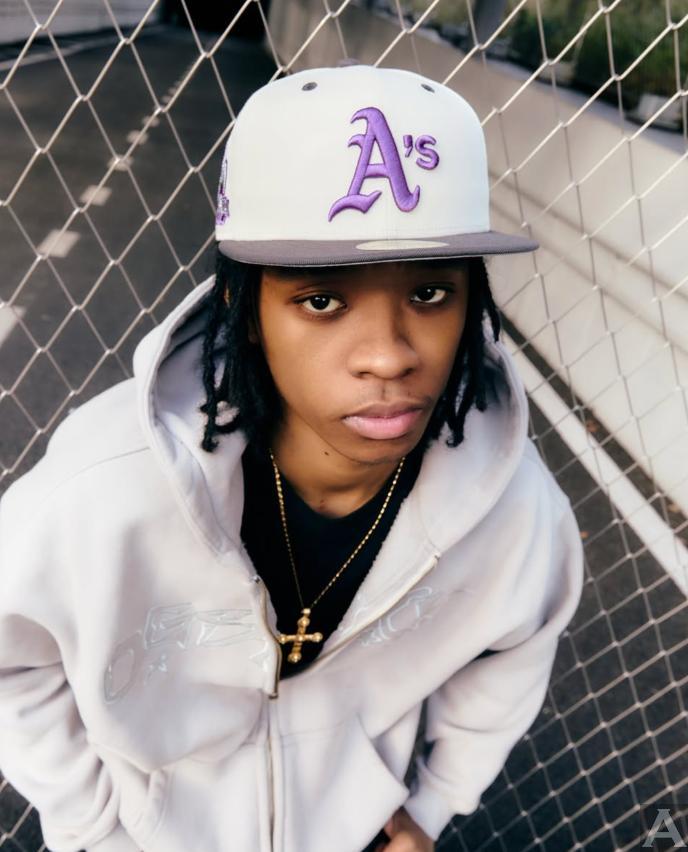 東京外国人モデル事務所アクアモデル所属のハーフモデルのジュエルズ