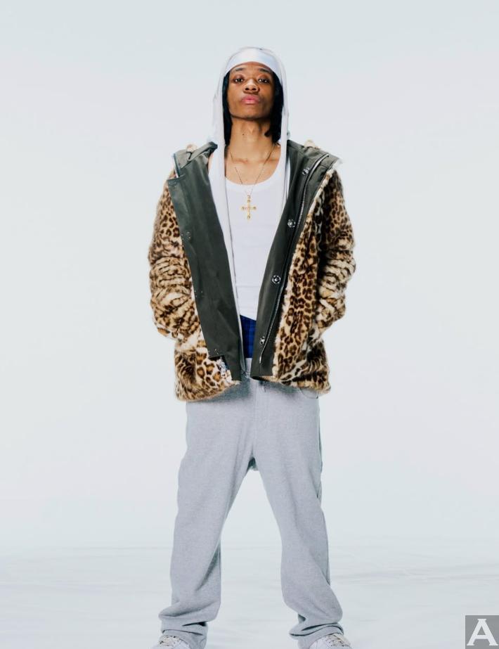 東京外国人モデル事務所アクアモデル所属のハーフモデルのジュエルズ