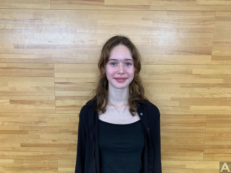 東京外国人モデル事務所アクアモデル所属白人ウィロー