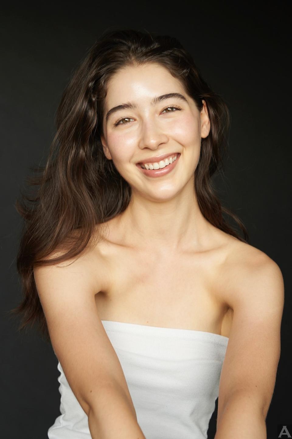 東京外国人モデル事務所アクアモデル所属のハーフモデルのミマナ