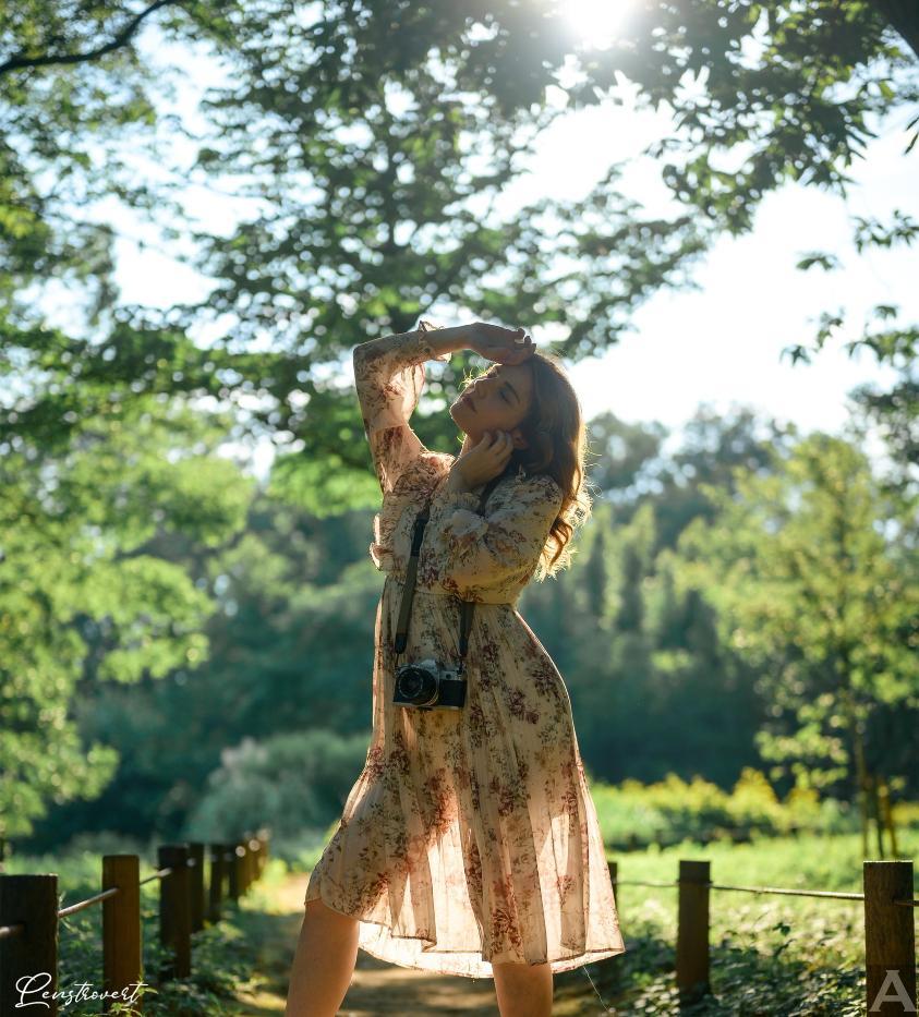 東京外国人モデル事務所アクアモデル所属の白人モデルのアリサ