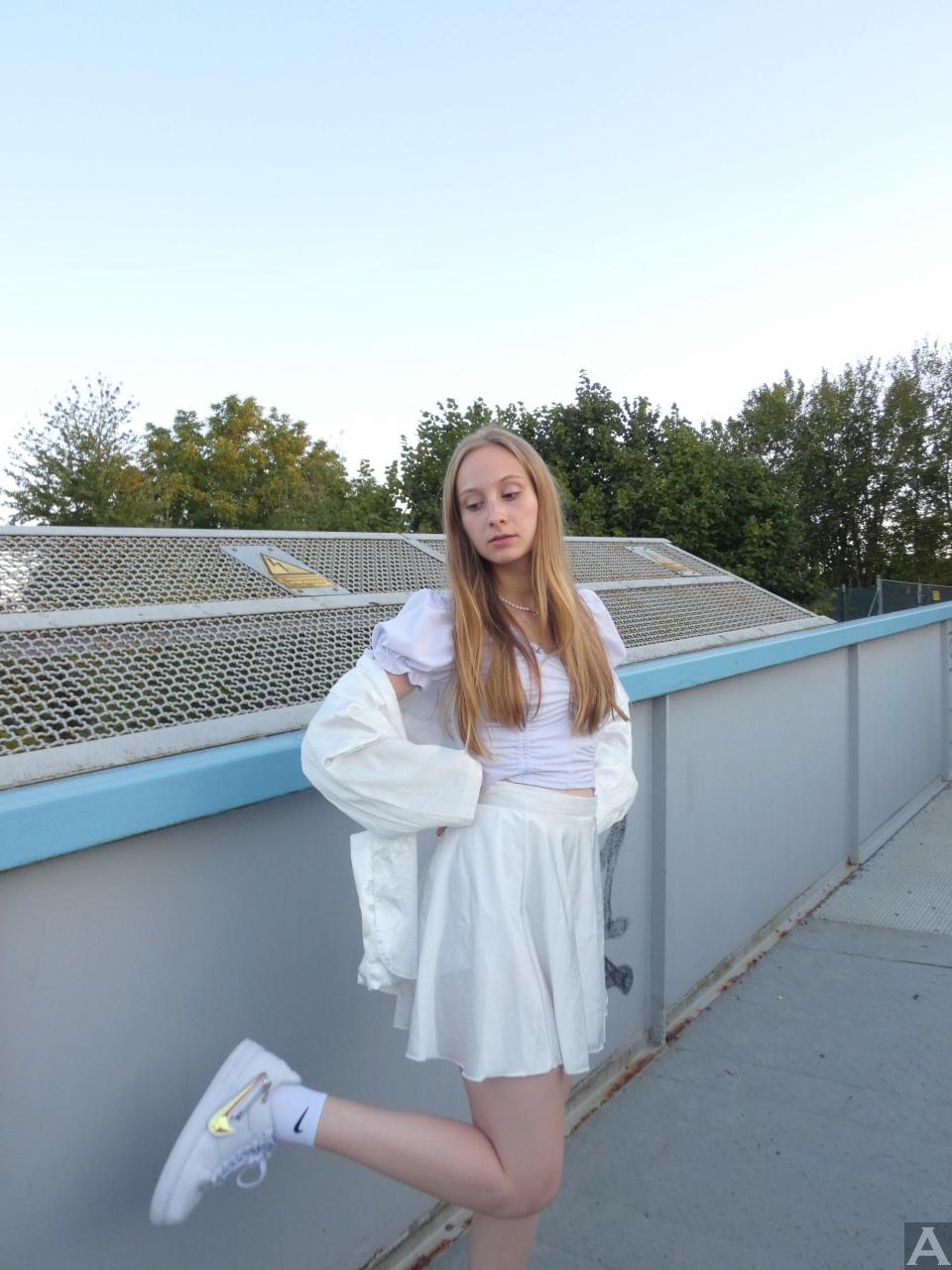 東京外国人モデル事務所アクアモデル所属の白人モデルのイダ