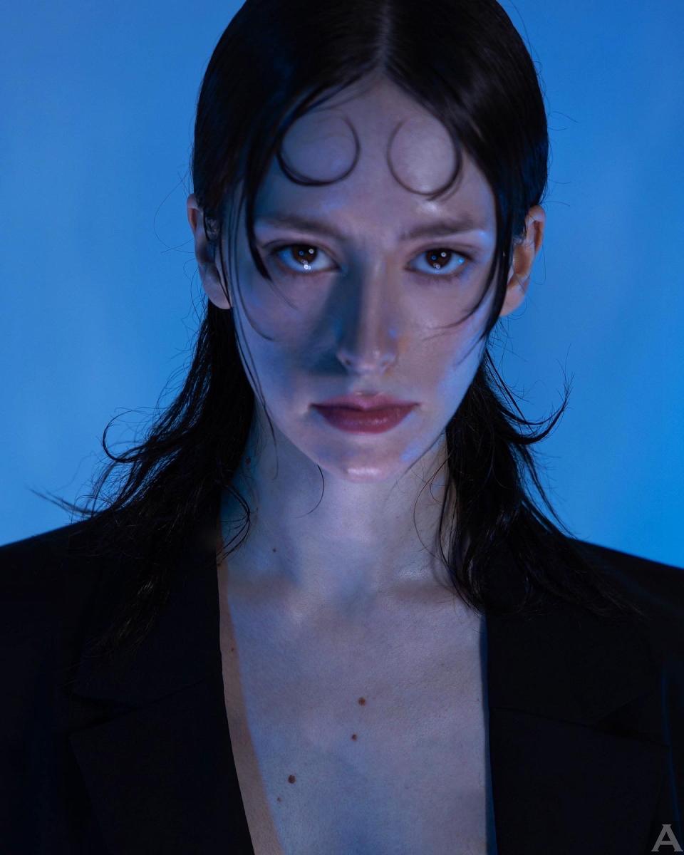 東京外国人モデル事務所アクアモデル所属の白人モデルのセリア