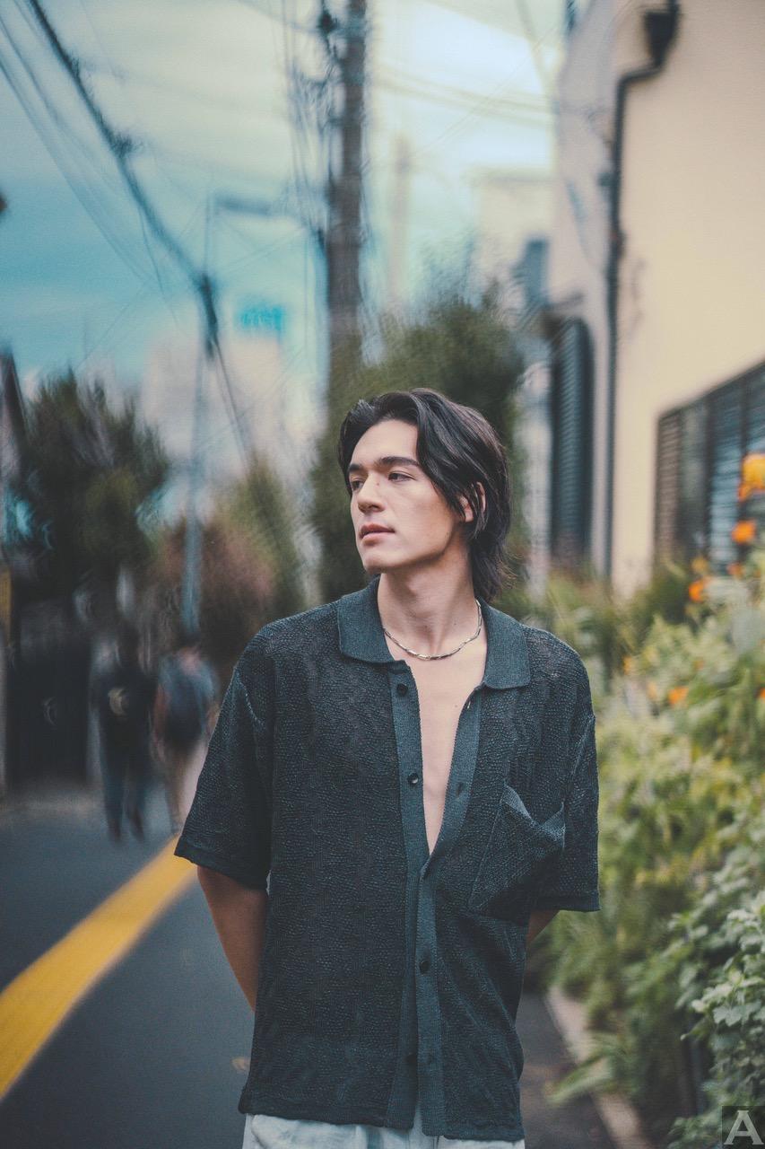 東京外国人モデル事務所アクアモデル所属のハーフモデルのアーサー