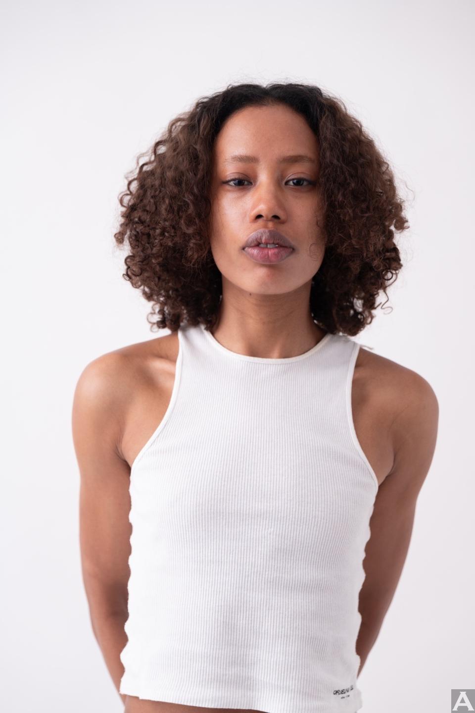 東京外国人モデル事務所アクアモデル所属のハーフモデルのリー