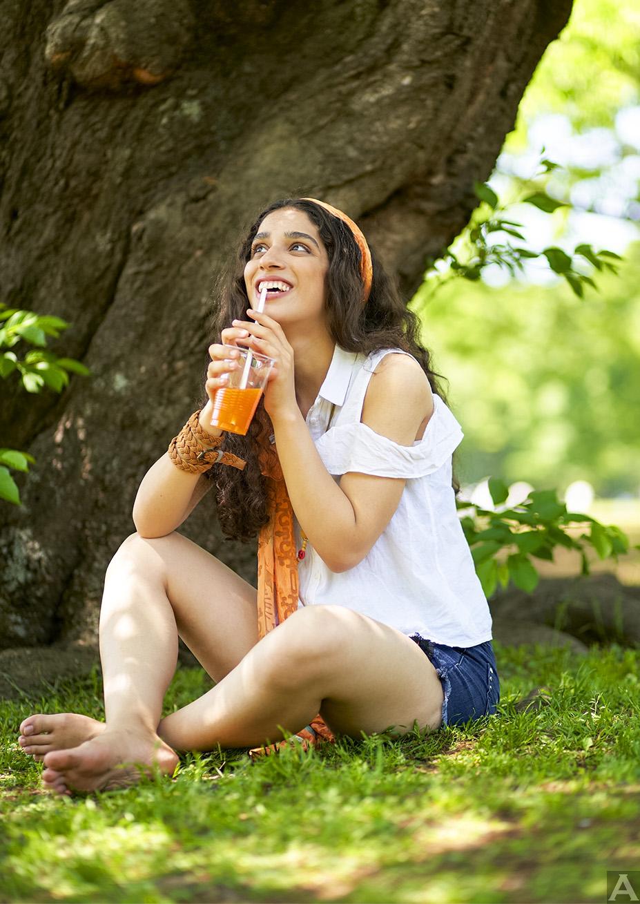 東京外国人モデル事務所アクアモデル所属のアラビックモデルのフォローラ