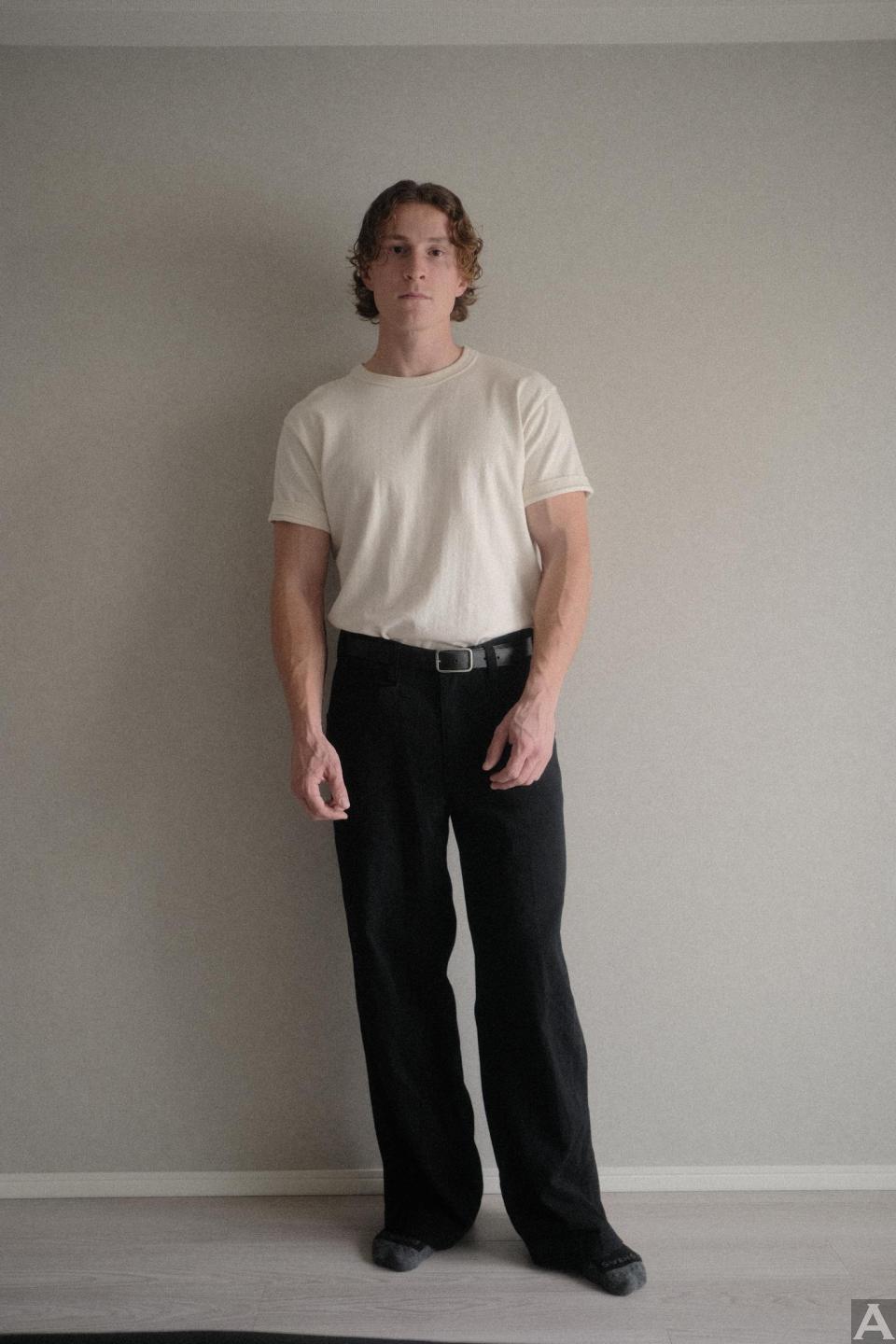 東京外国人モデル事務所アクアモデル所属の白人モデルのジェイク