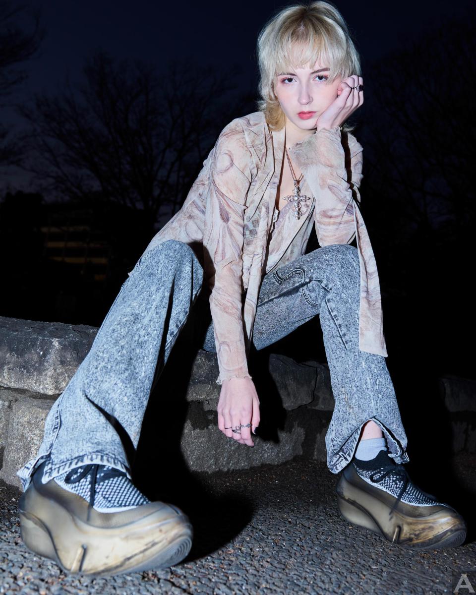 東京外国人モデル事務所アクアモデル所属の白人モデルのコラ