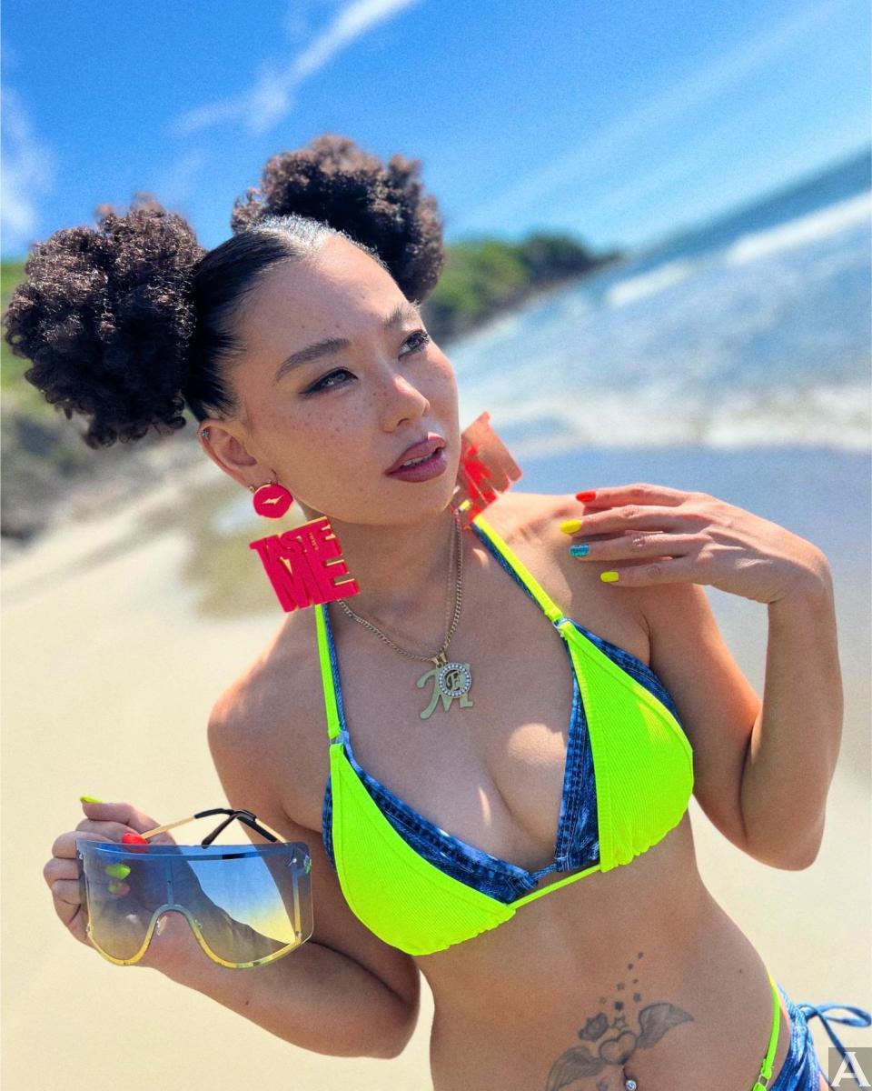 東京外国人モデル事務所アクアモデル所属の日本人モデルのマミ