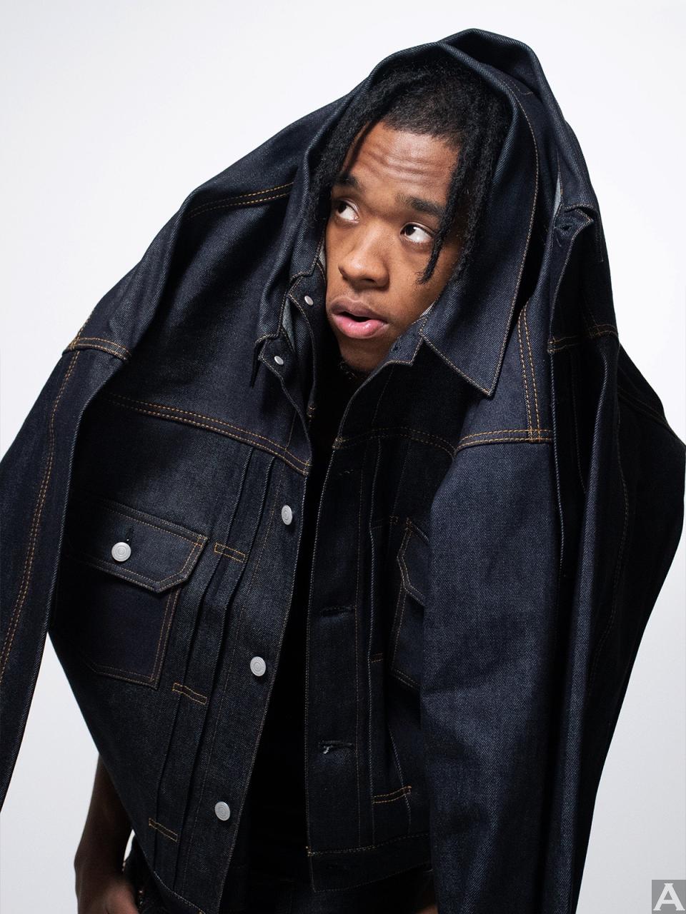 東京外国人モデル事務所アクアモデル所属のハーフモデルのジュエルズ