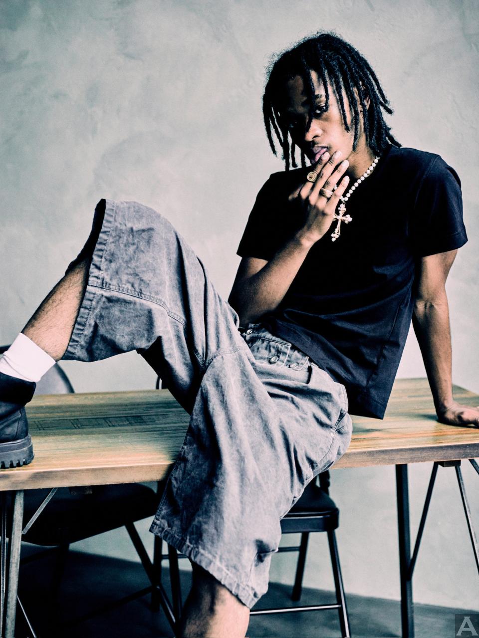 東京外国人モデル事務所アクアモデル所属のハーフモデルのジュエルズ