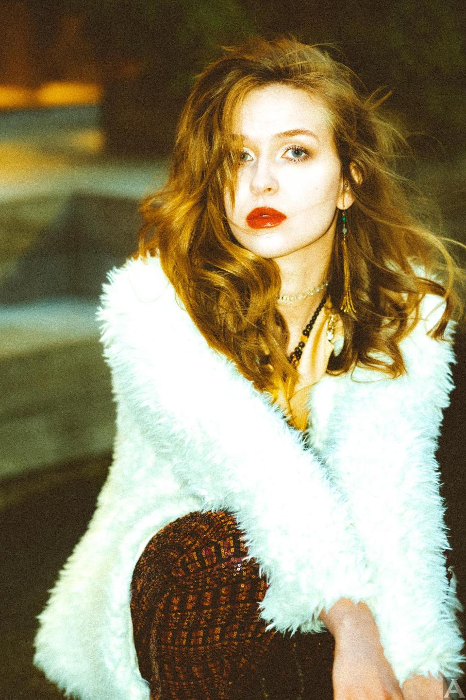 東京外国人モデル事務所アクアモデル所属の白人モデルのイネッサ