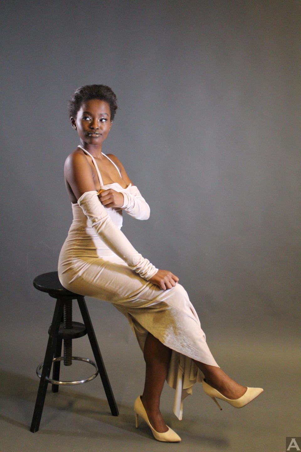 東京外国人モデル事務所アクアモデル所属の黒人モデルのメギイ