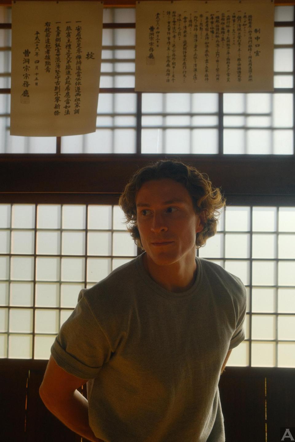 東京外国人モデル事務所アクアモデル所属の白人モデルのジェイク