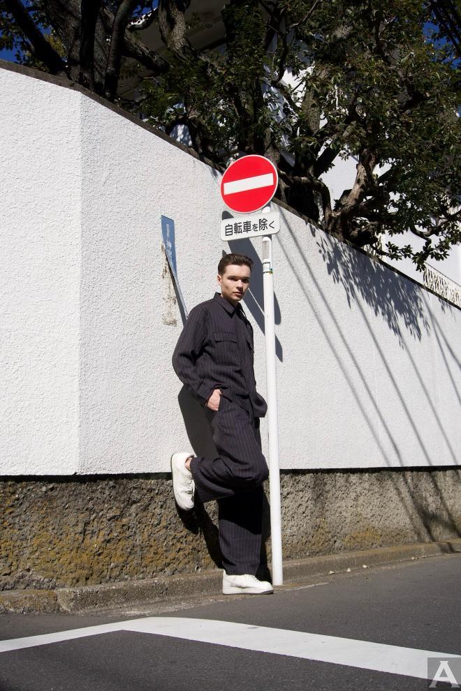 東京外国人モデル事務所アクアモデル所属の白人モデルのミカエル