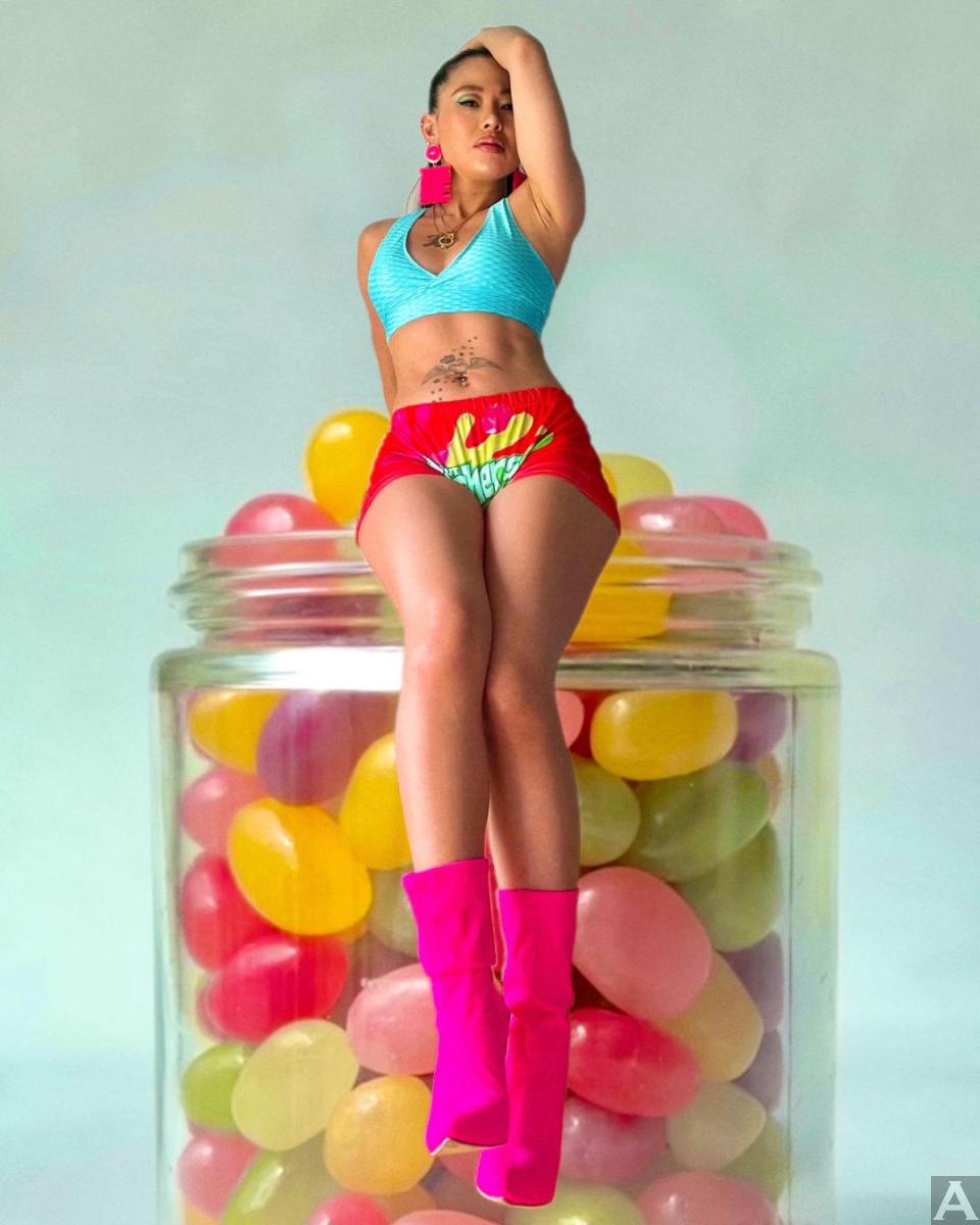 東京外国人モデル事務所アクアモデル所属の日本人モデルのマミ