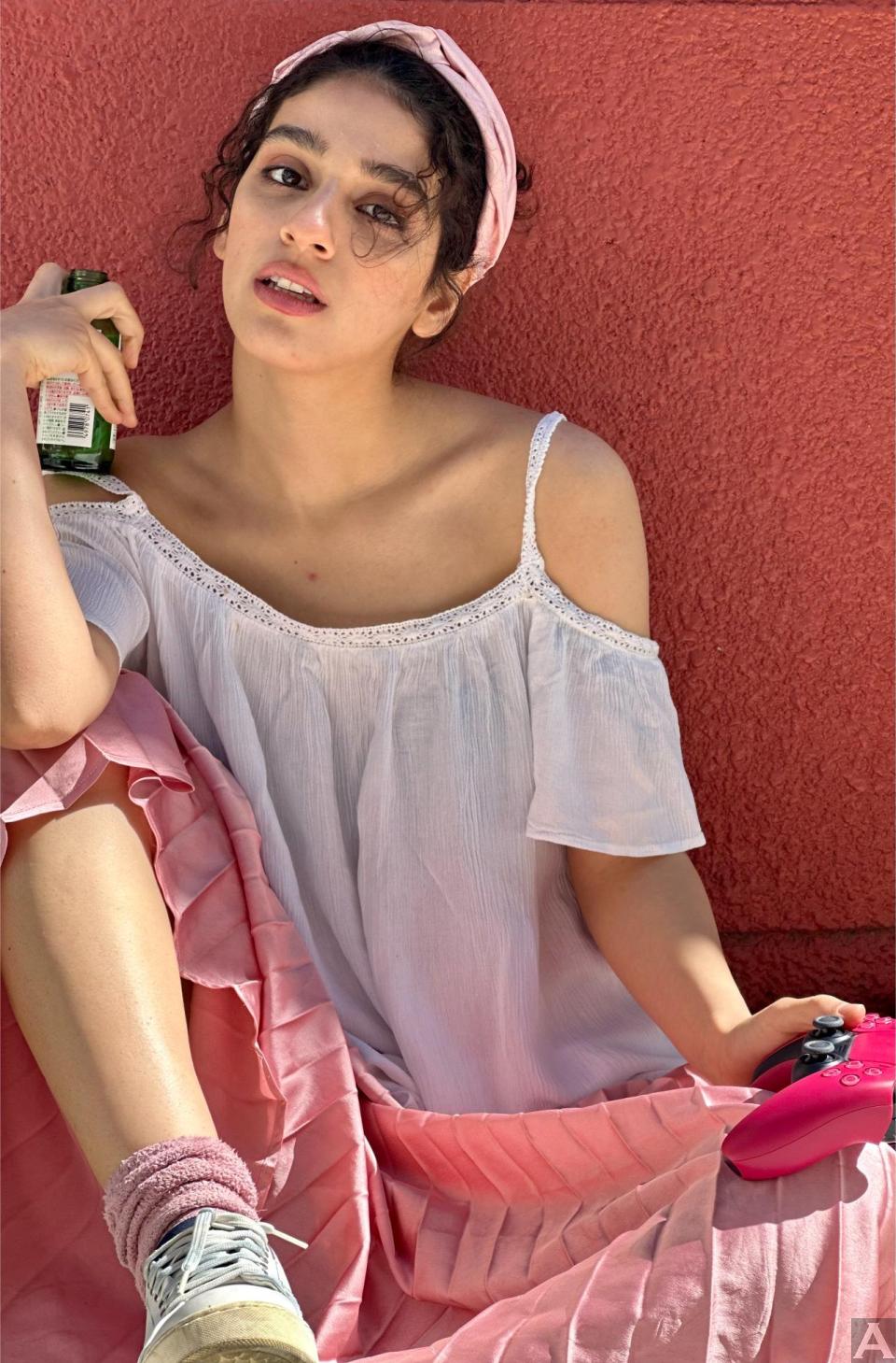 東京外国人モデル事務所アクアモデル所属のアラビックモデルのフォローラ