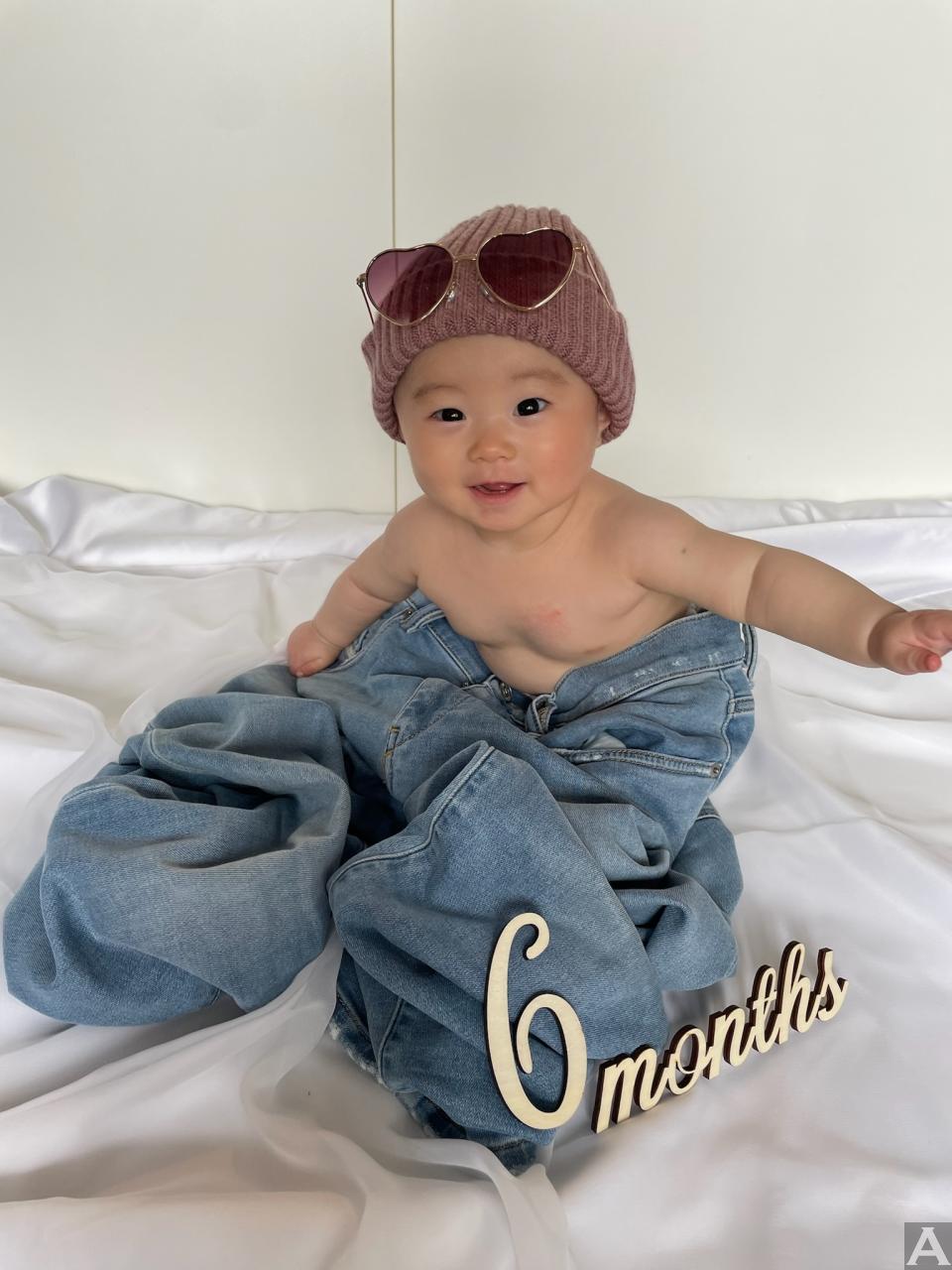 東京外国人モデル事務所アクアモデル所属のベビーモデルのライカ