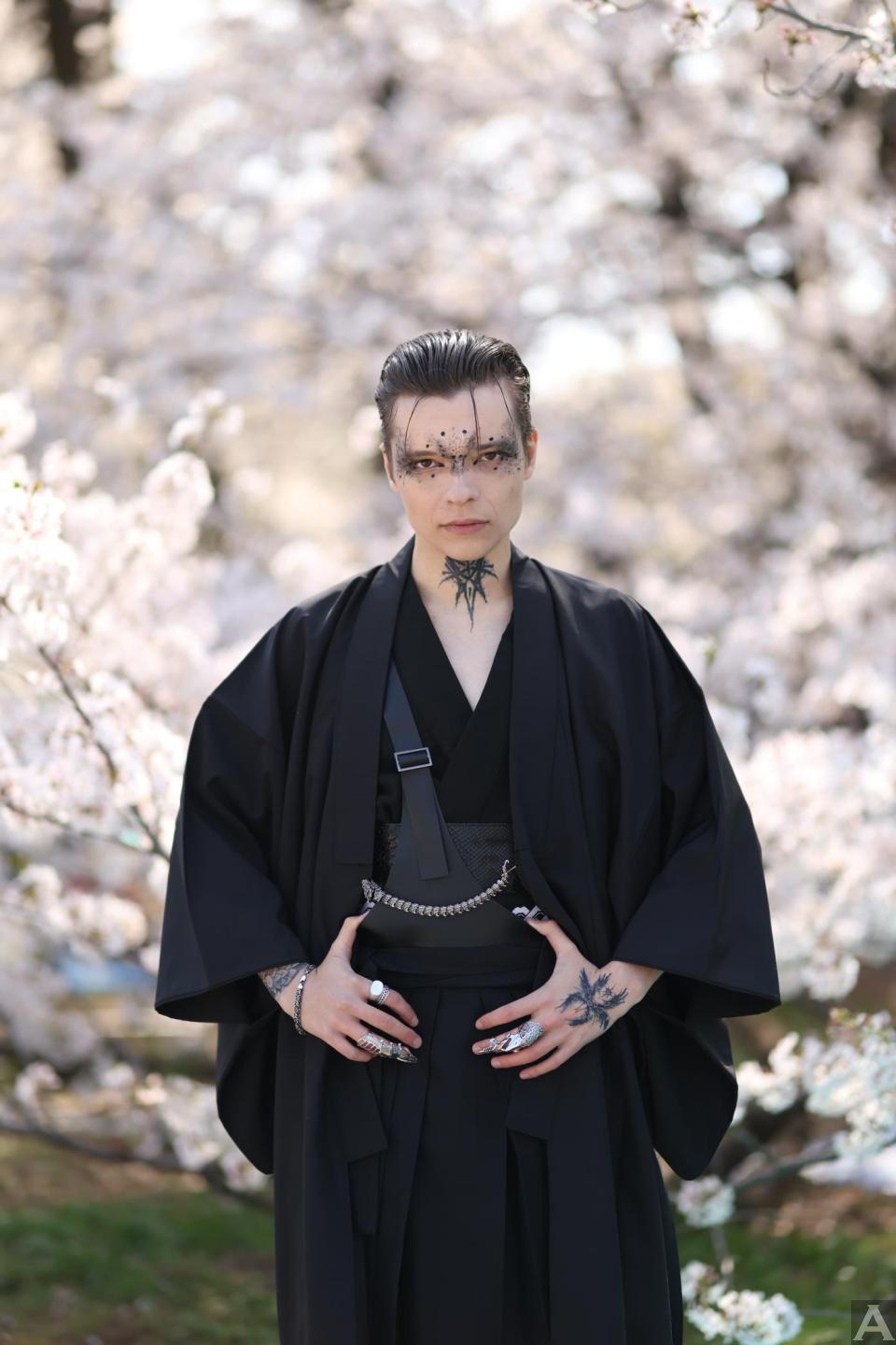 東京外国人モデル事務所アクアモデル所属の白人モデルのミカエル