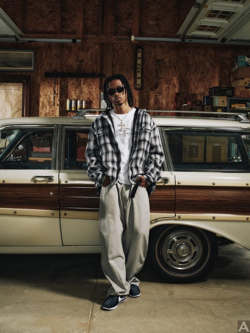 東京外国人モデル事務所アクアモデル所属のハーフモデルのジュエルズ