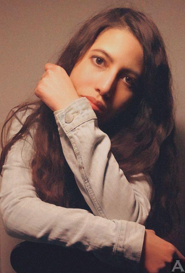 東京外国人モデル事務所アクアモデルのハーフモデルガビ