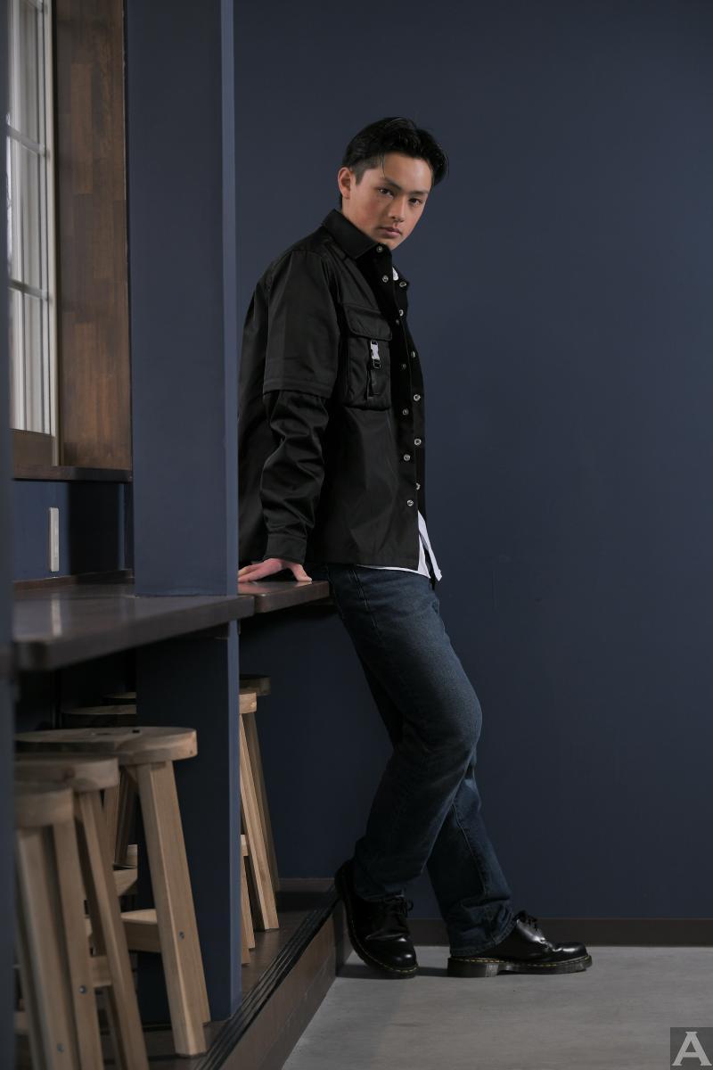 東京外国人モデル事務所アクアモデル所属のハーフモデルのアンガス