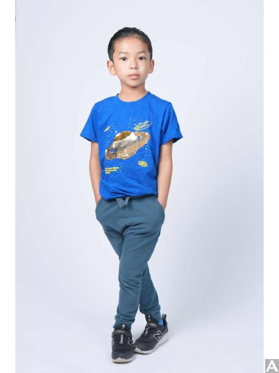 東京外国人モデル事務所アクアモデル所属のハーフモデルのアキラ