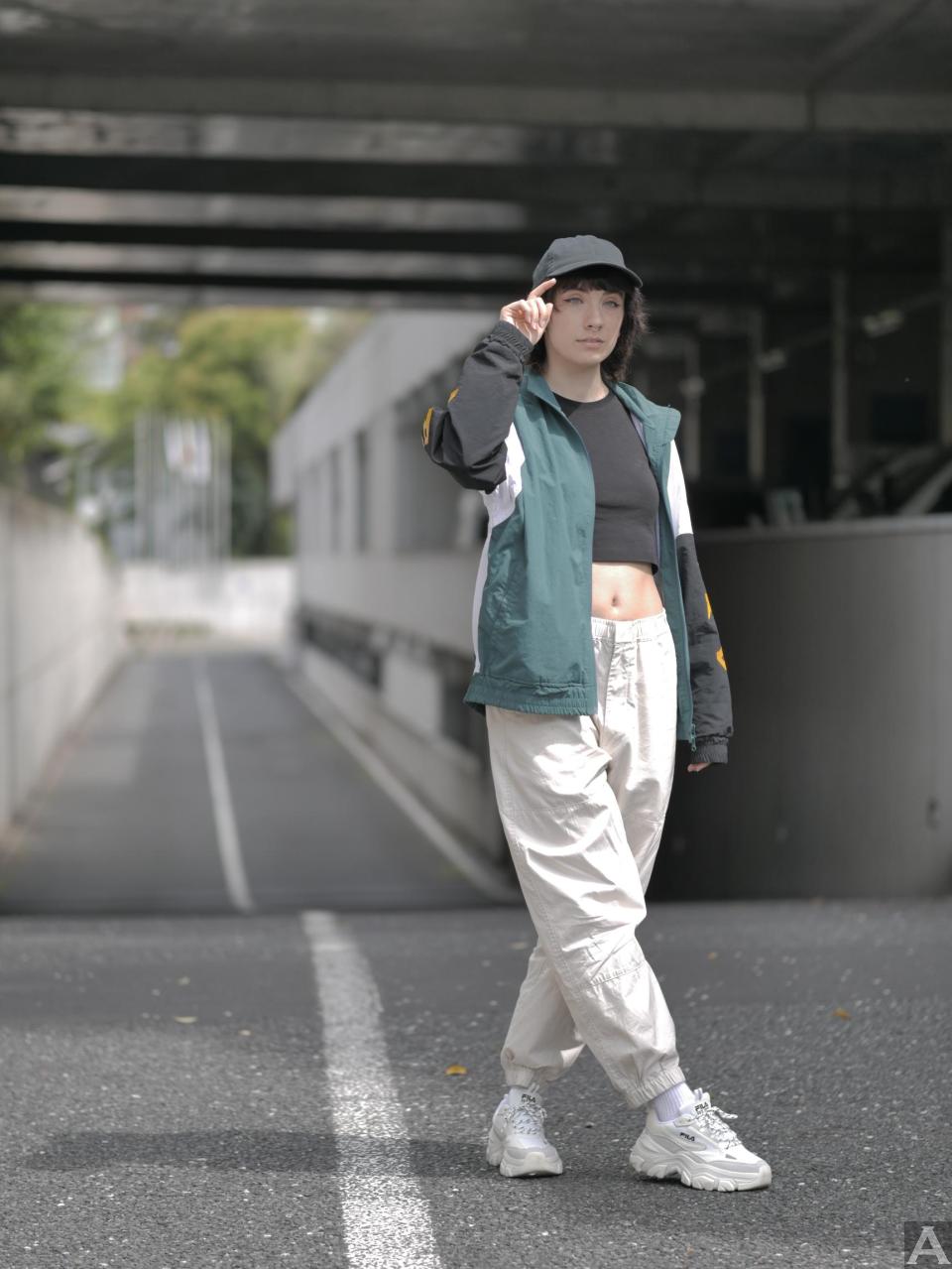 東京外国人モデル事務所アクアモデル所属のヒスパニックモデルのヒメナ