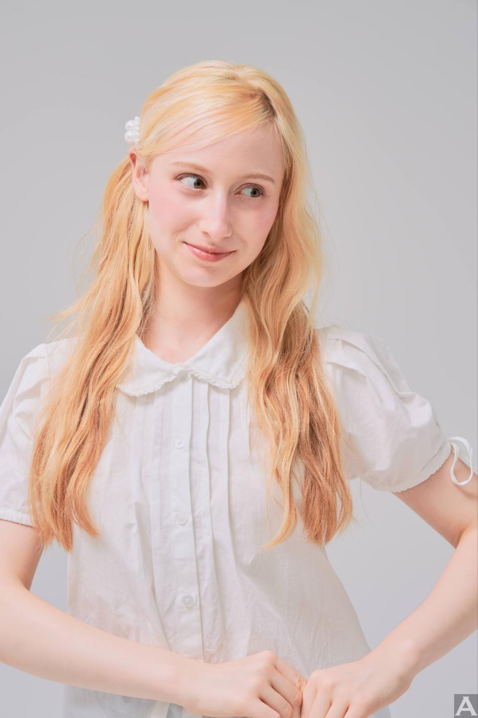 東京外国人モデル事務所アクアモデル所属の白人モデルのイダ