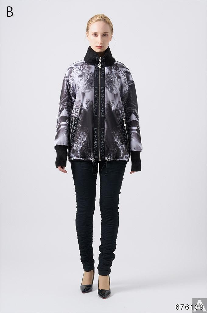 東京外国人モデル事務所アクアモデル所属の白人モデルのイダ