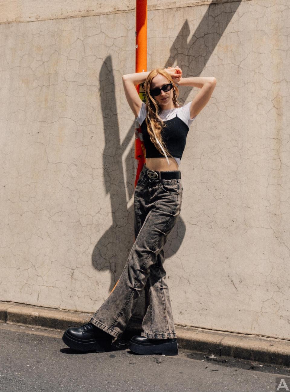 東京外国人モデル事務所アクアモデル所属の白人モデルのイダ