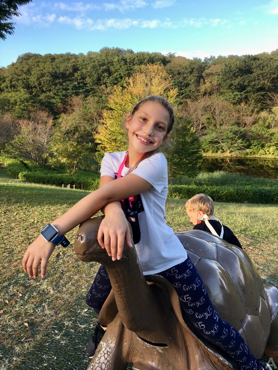 東京外国人モデル事務所アクアモデルのキッズモデルエレノア