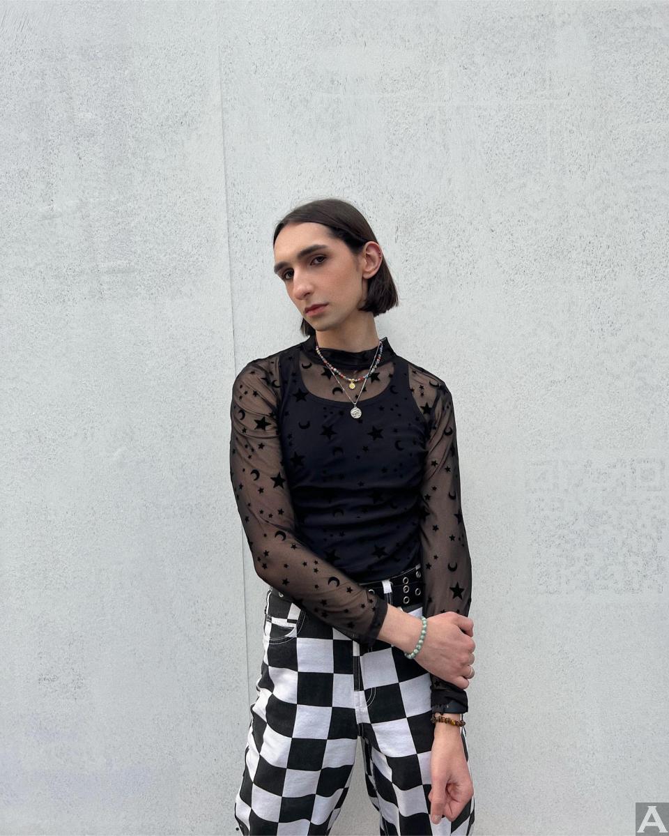 東京外国人モデル事務所アクアモデル所属のヒスパニックモデルのジーンエスタニー