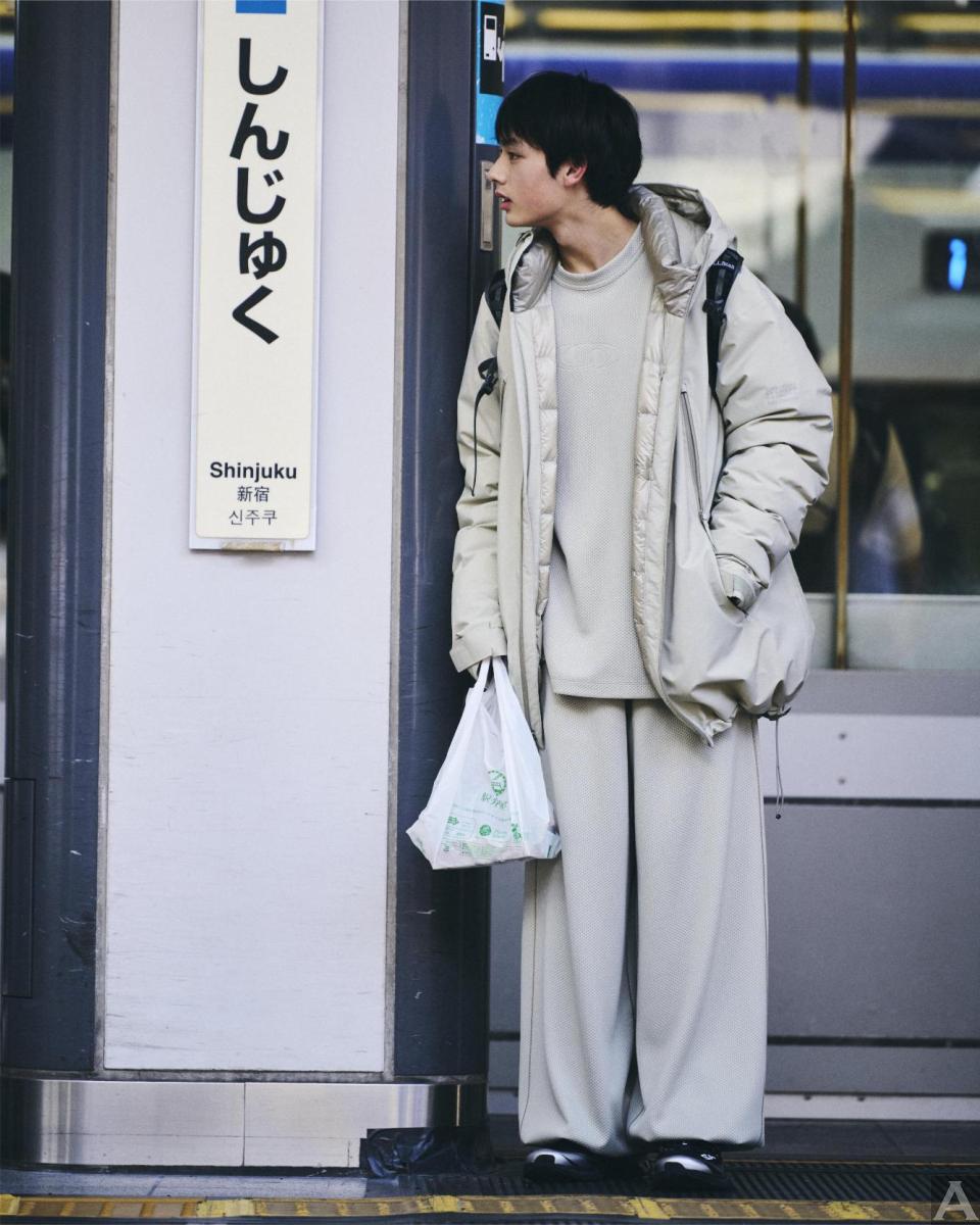 東京外国人モデル事務所アクアモデル所属のハーフモデルのアンガス