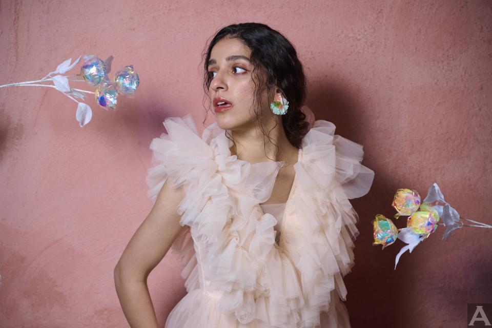 東京外国人モデル事務所アクアモデル所属のアラビックモデルのフォローラ