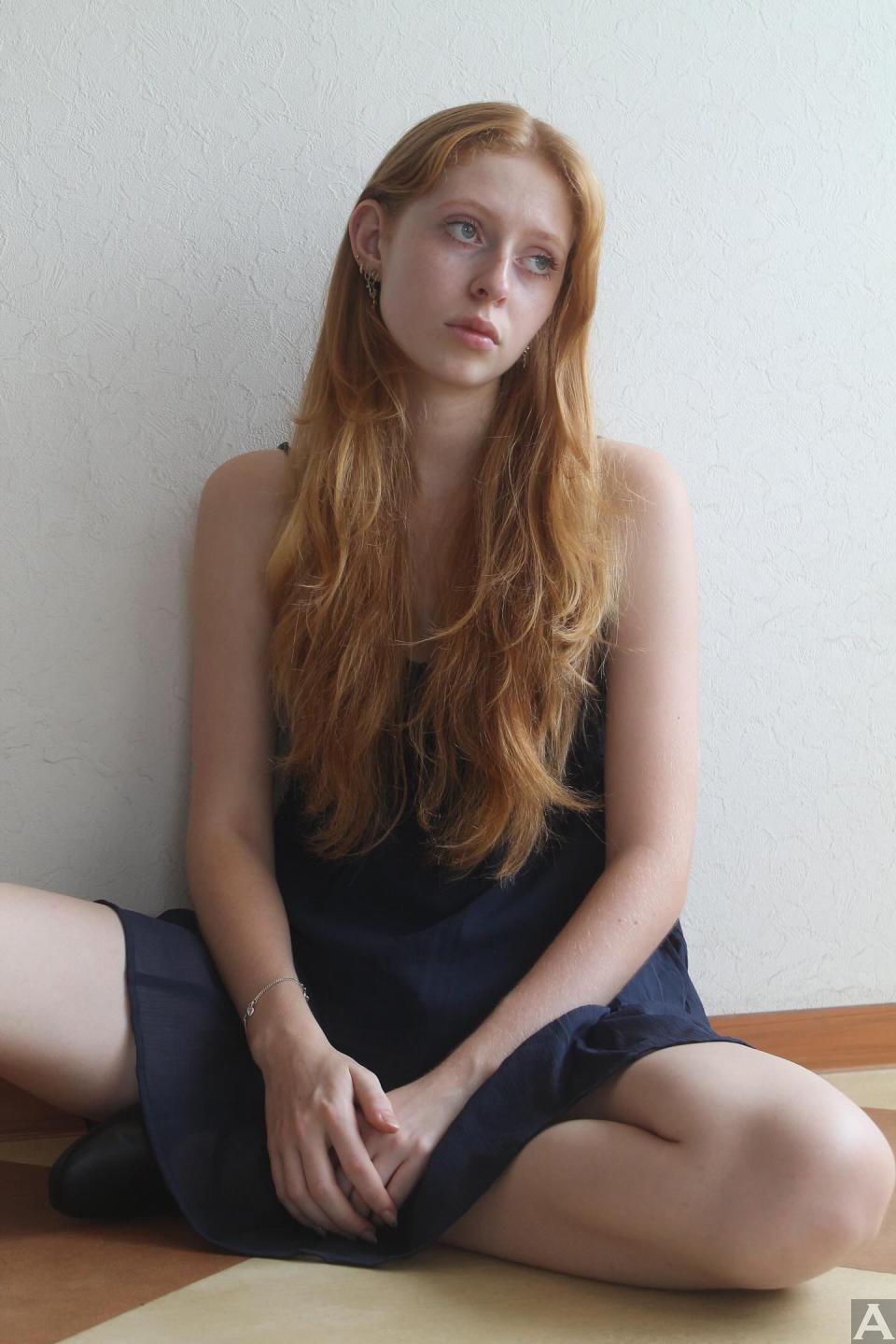 東京外国人モデル事務所アクアモデル所属の白人モデルのカヤ