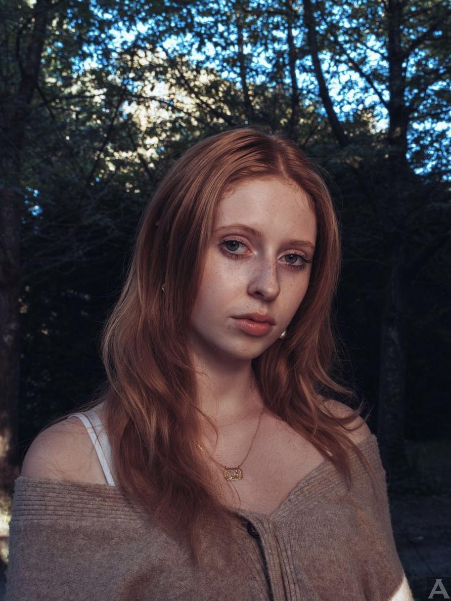 東京外国人モデル事務所アクアモデル所属の白人モデルのカヤ