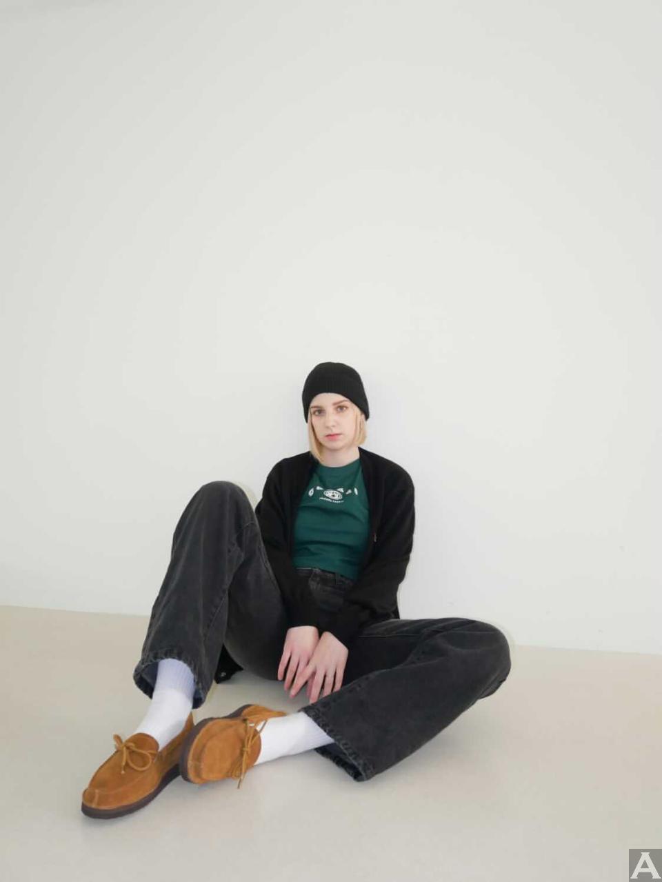 東京外国人モデル事務所アクアモデル所属の白人モデルのアガ