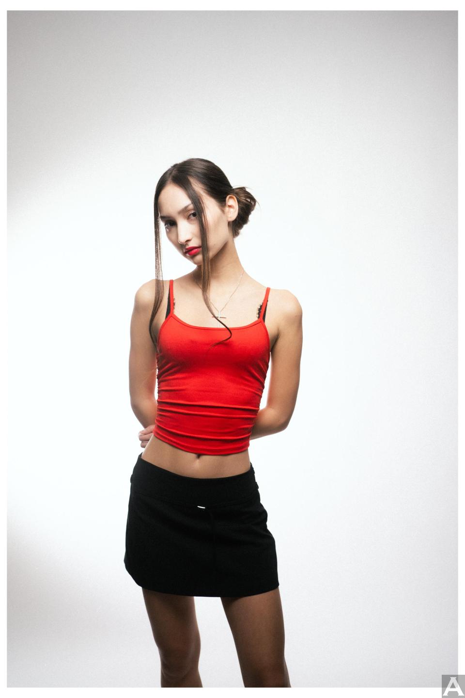 東京外国人モデル事務所アクアモデル所属のハーフモデルのアリサ