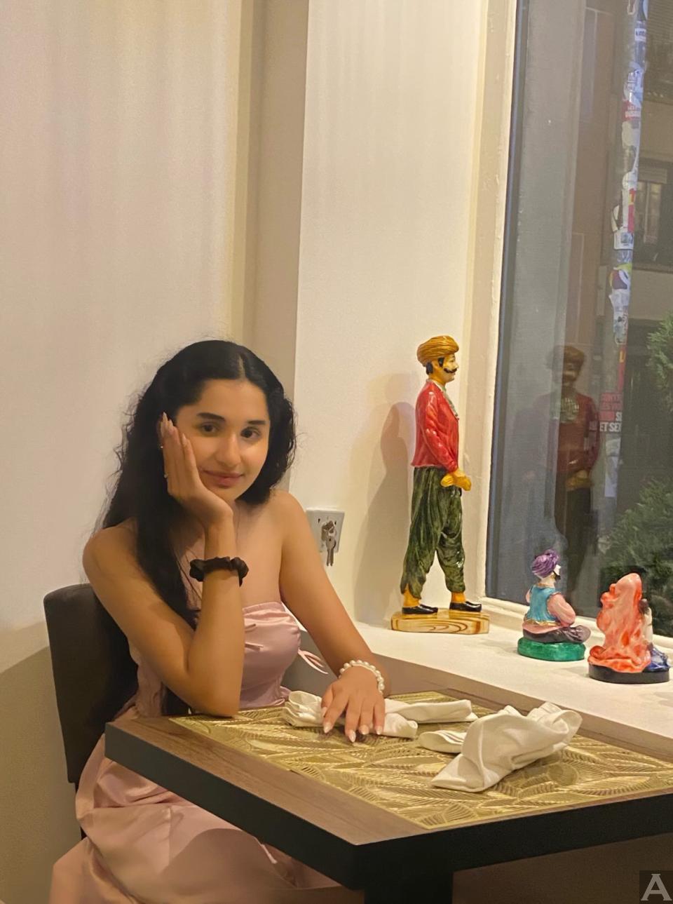 東京外国人モデル事務所アクアモデル所属のアジア人モデルのアディティ