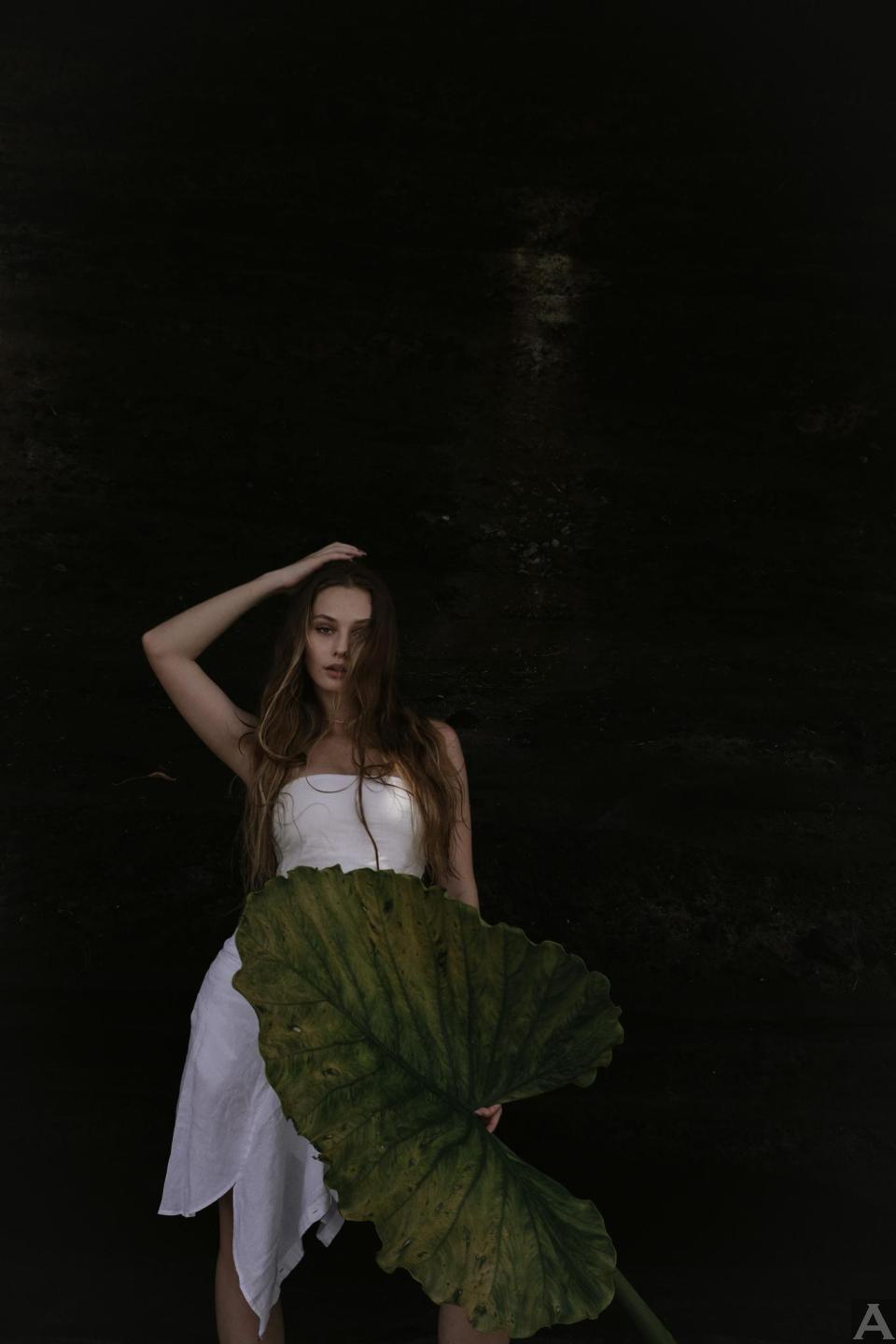 東京外国人モデル事務所アクアモデル所属の白人モデルのクリスティーナ