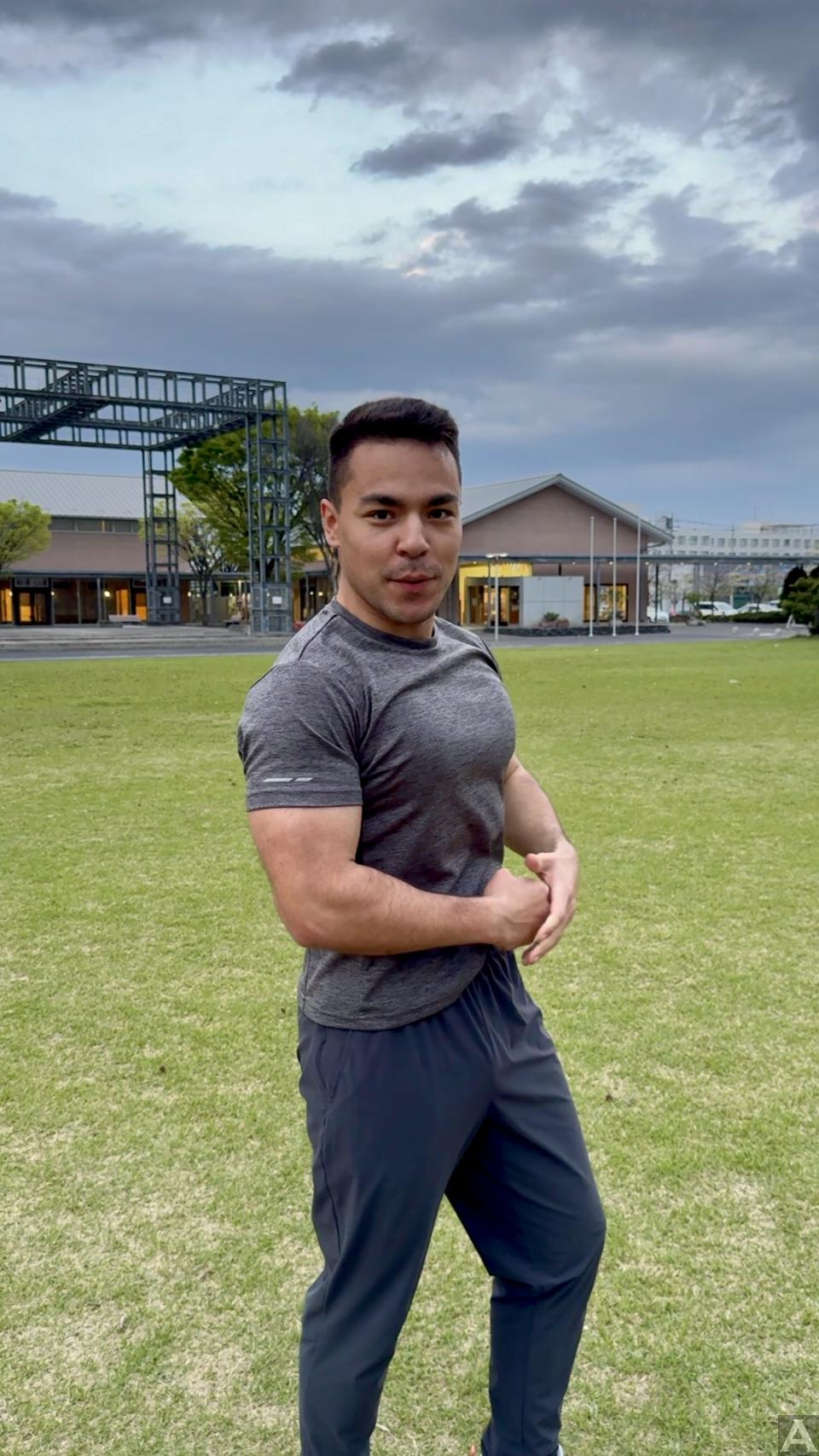 東京外国人モデル事務所アクアモデル所属のハーフモデルのアサノブ