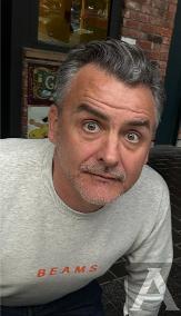 東京外国人モデル事務所所属の白人モデルのジェイソン